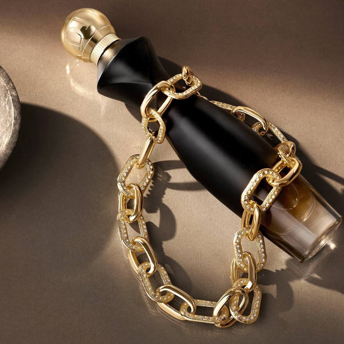 عطر زنانه دیواین دارک ولوت اوریفلیم